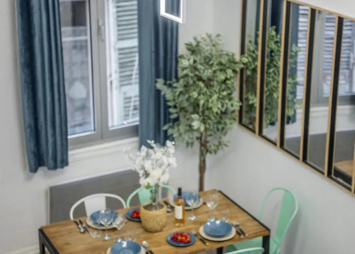 Апартаменты Spacieux Loft & Central- Vieux Ницца